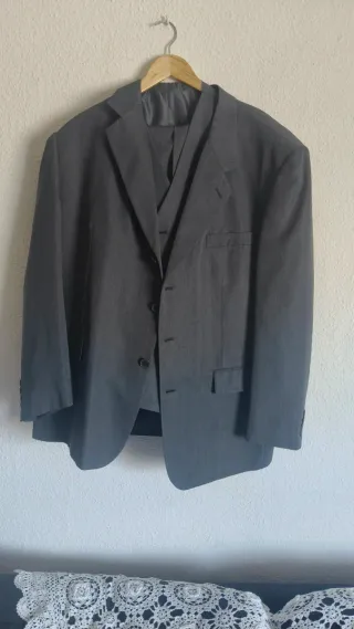 Traje de padrino gris