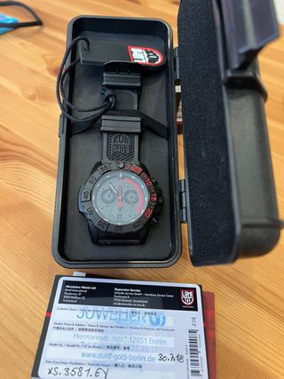 Reloj Luminox Navy Seal XS3581.EY Negro/Rojo