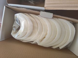 Cajas hombreras para confección de ropa