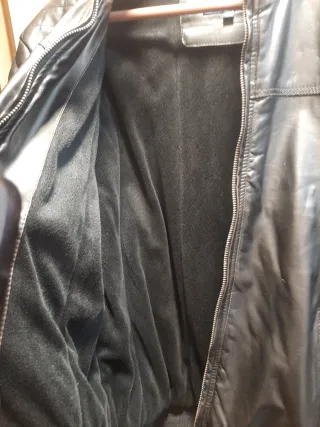 Cazadora similar piel marrón oscuro