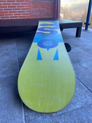 Snowboard Burton Custom Smalls 145cm y fijaciones