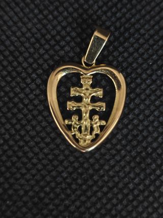 Colgante Corazón Oro 18k Cruz Caravaca