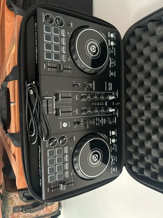 Mesa DJ Pioneer DDJ-400 + maletín