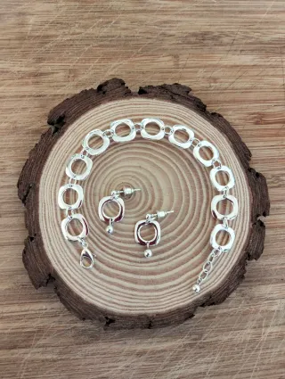 Conjunto de bisutería plateada