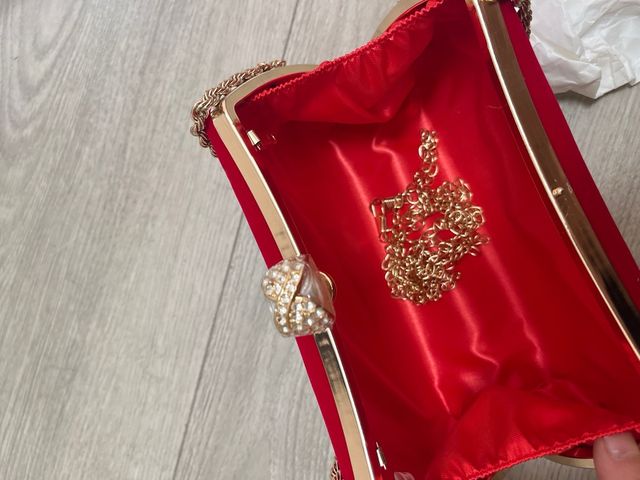 Clutch Vermelha Elegante para Mulher