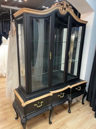 Vitrina, Aparador con cristales