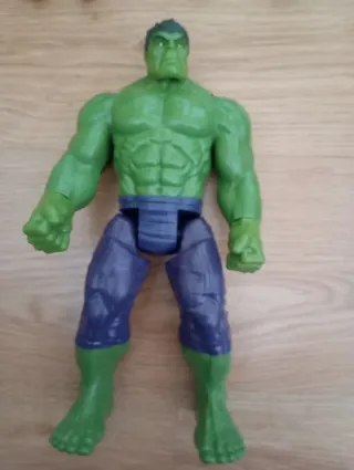 10 Figuras Superhéroes y Acción.