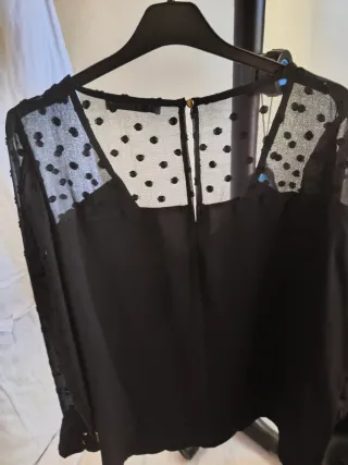 Blusa negra manga larga lunares XXL