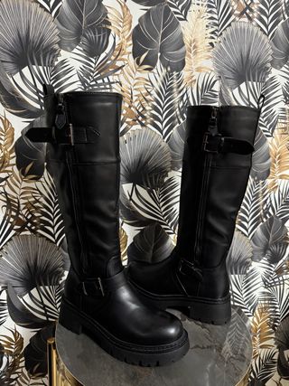 Stivali alti neri 39