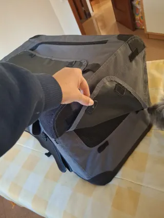 Transportín para perro gris