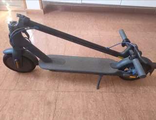 Patinete Eléctrico Xiaomi Mi Scooter 3