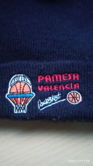 Gorro de lana azul marino con logo