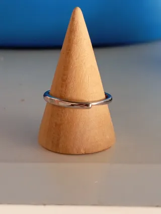 Anillo Rubí Estrella UV Alpaca bañanada en Plata