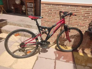 Se vende o se cambia bicicleta Rockrider Tobiath.