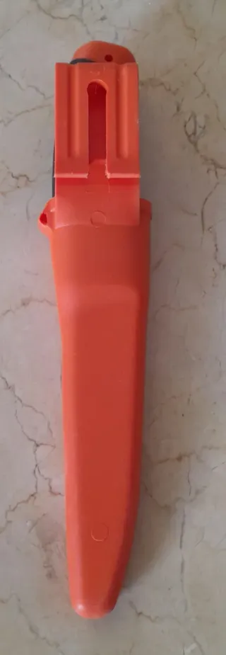 Cuchillo Bahco con funda