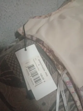 Vestido Guess estampado serpiente