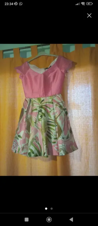 Vestido fiesta rosa y verde marca gama media-alta