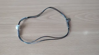 Collar tiras negras con perla y aros