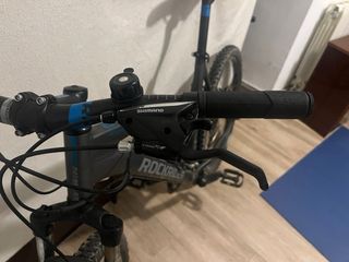 Bicicleta Rockrider 27.5 gris oscuro P
