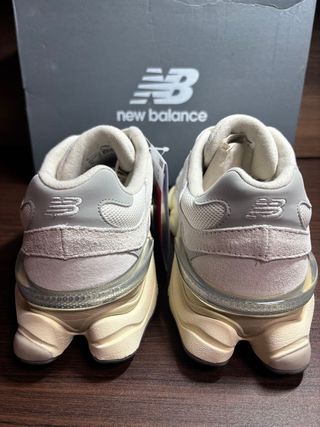 New Balance 9060 Talla 42