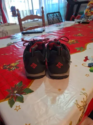 Zapatillas Columbia Mujer Negras y Rojas