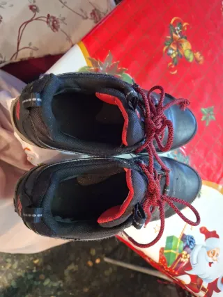 Zapatillas Columbia Mujer Negras y Rojas