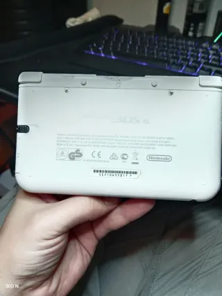 Nintendo 3DS XL Blanca+cargador+lapiz