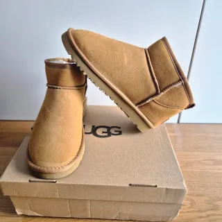 Botas Ugg Classic color Camel