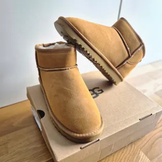 Botas Ugg Classic color Camel