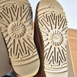 Botas Ugg Classic color Camel