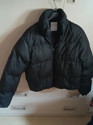 Chaquetón  de chica negro acolchado
