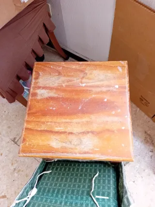 Taburete madera maciza con cojín