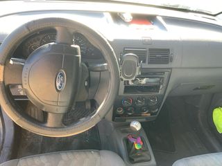 Ford Tourneo Connect 2006