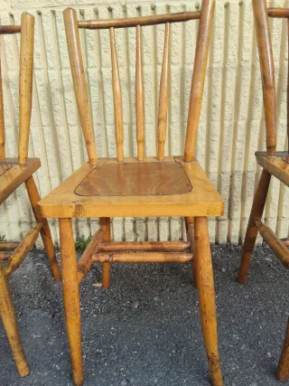 Sillas de madera antiguas