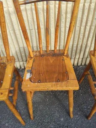 Sillas de madera antiguas