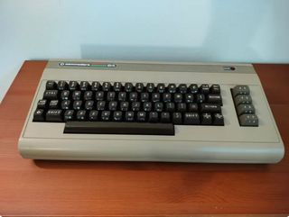 Copritastiera Commodore 64