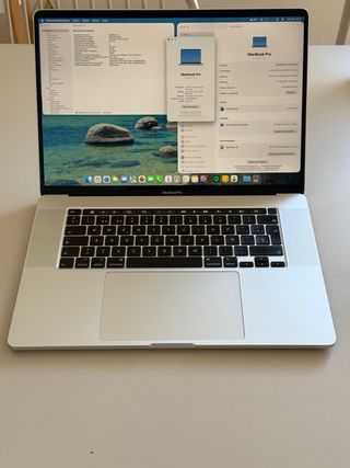 MacBook Pro 16” i9 1TB Plata