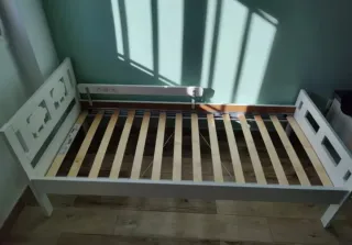 Cama infantil IKEA blanca