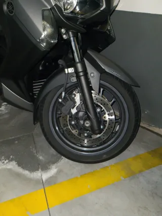 Yamaha XMAX 400cc