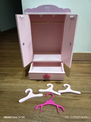 Armario de juguete infantil rosa