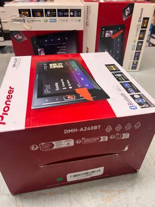 Pioneer DMH-A240BT Multimedia Receiver