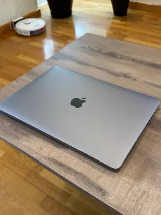 MacBook Air M1 (2021) Plata IMPECABLE!!