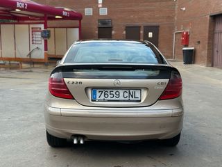Mercedes-Benz Clase C 2003