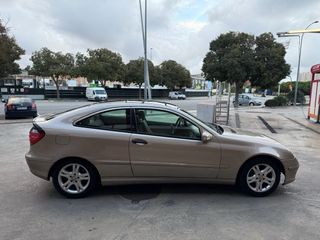 Mercedes-Benz Clase C 2003
