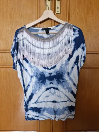 Camiseta Mango Talla M con flecos