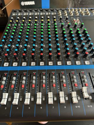 Consola Mezcladora Yamaha MG16