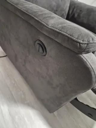 Sillón reclinable automático gris