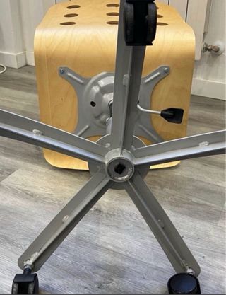 Silla de oficina Ikea de madera