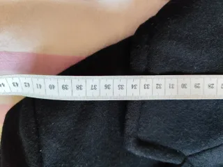 Elegante abrigo recto negro