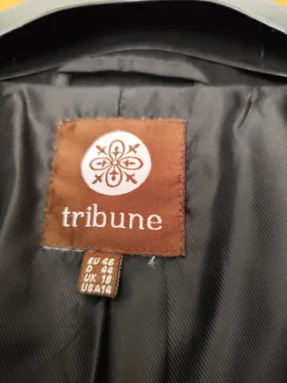 Elegante abrigo recto negro